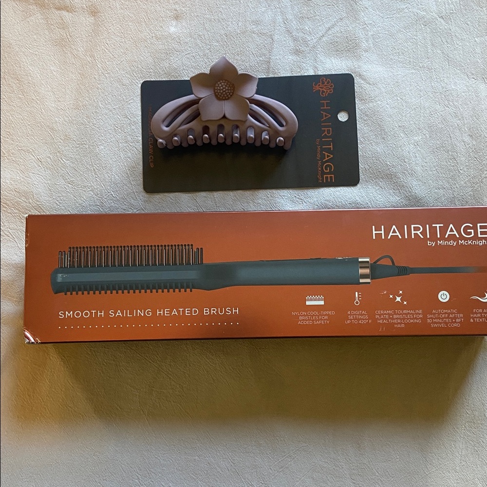 Hairitage Smooth Sailing Heated Brush and Hair Clip Set